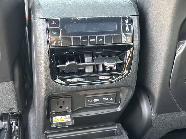 New 2026 Jeep Grand Cherokee L Limited AWD/4WD image 11