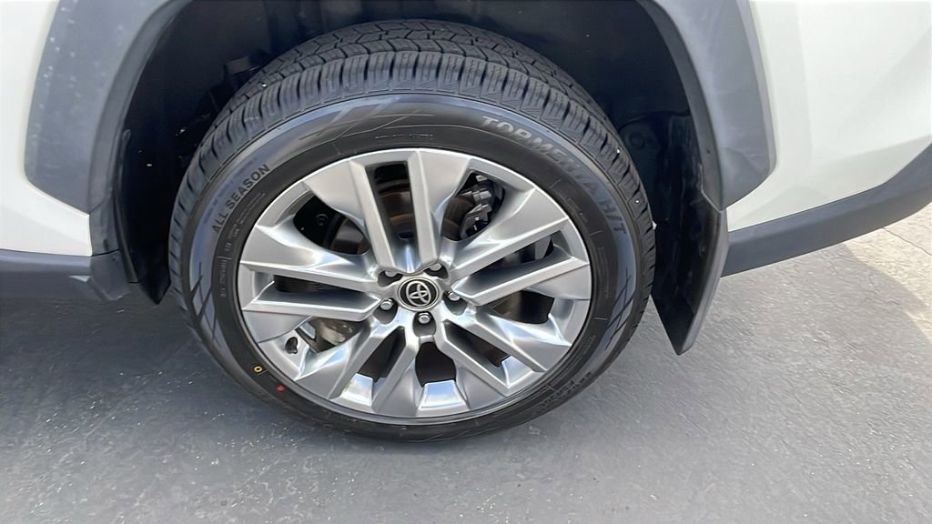 Certified 2021 Toyota RAV4 XLE Premium image 30