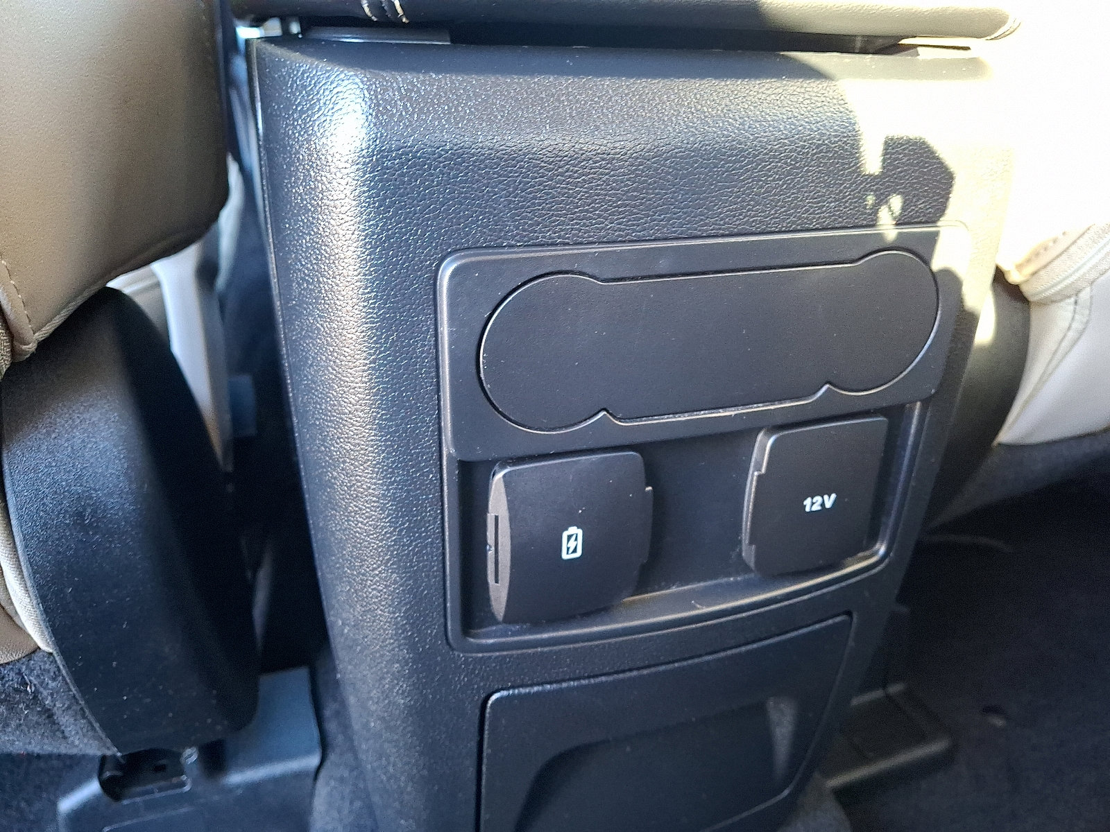 Used 2023 Ford Explorer XLT w/ Equipment Group 202A image 11