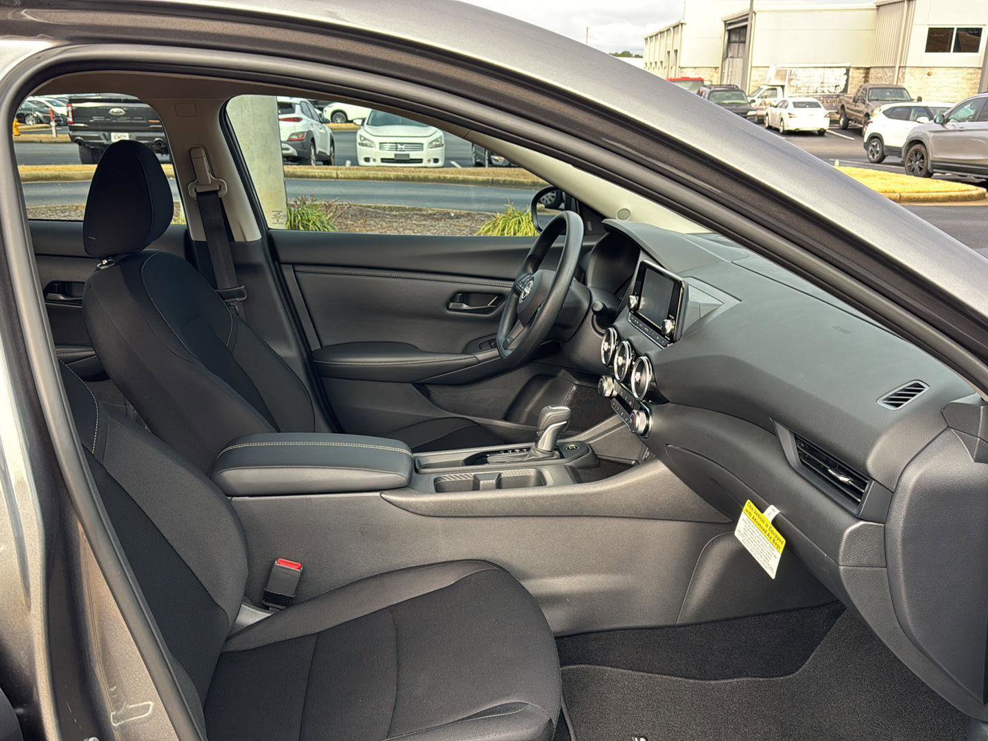 Used 2025 Nissan Sentra S w/ Trunk Package image 10