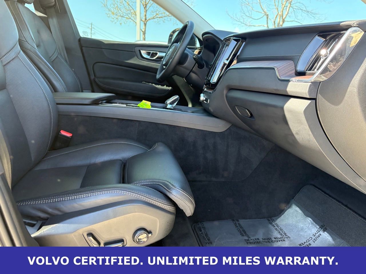 Certified 2024 Volvo XC60 B5 Ultimate image 37
