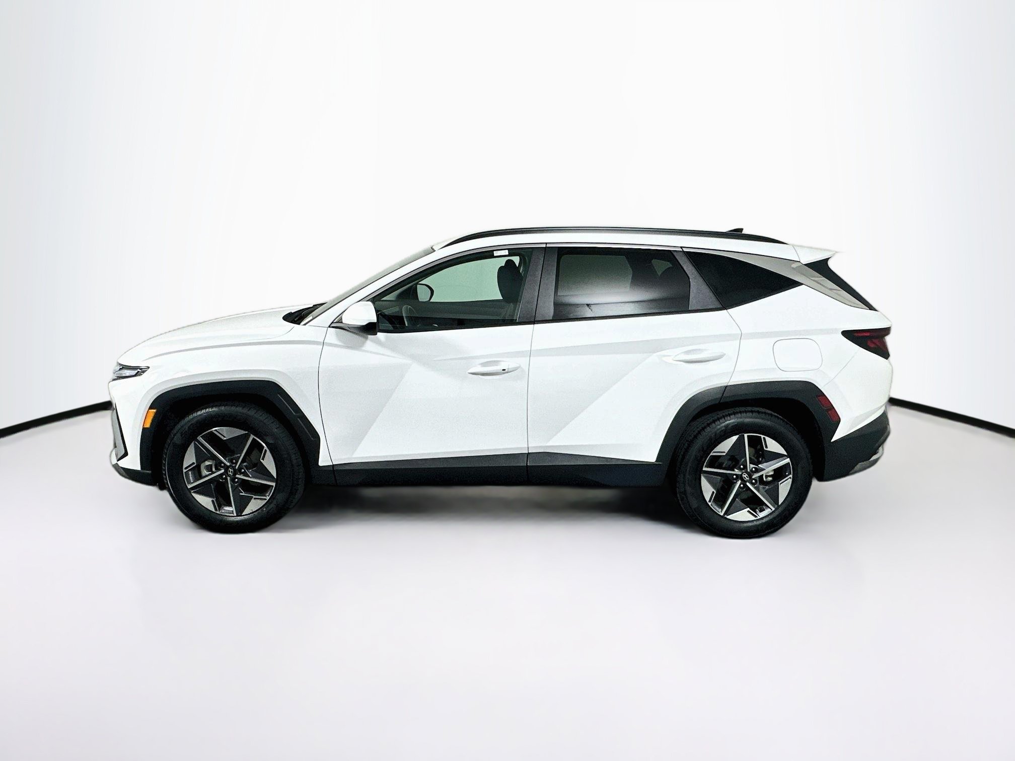 Used 2026 Hyundai Tucson SEL FWD image 4