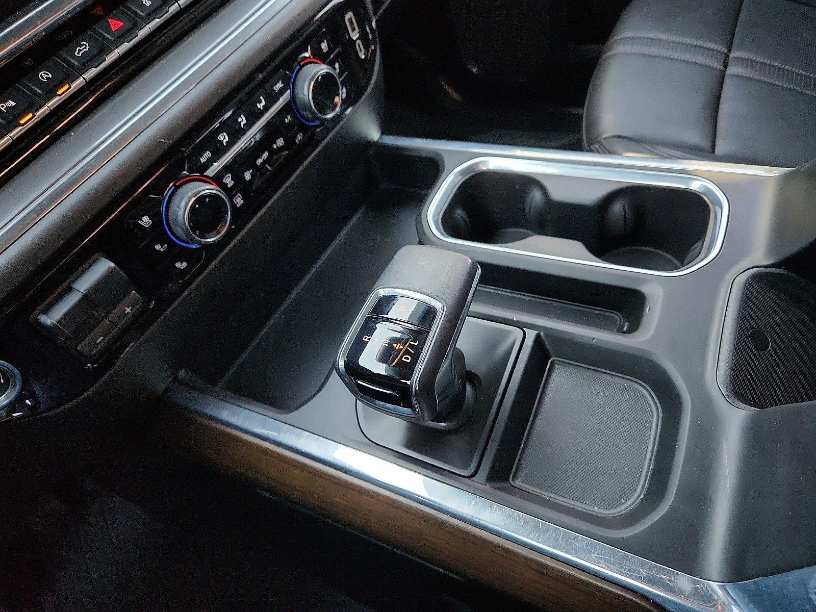 Used 2024 Chevrolet Silverado 1500 High Country w/ High Country Premium Package image 25