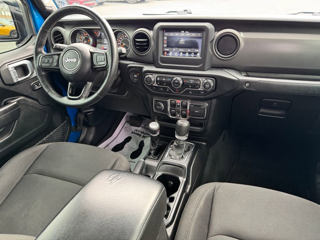 Used 2022 Jeep Gladiator Sport AWD/4WD image 12