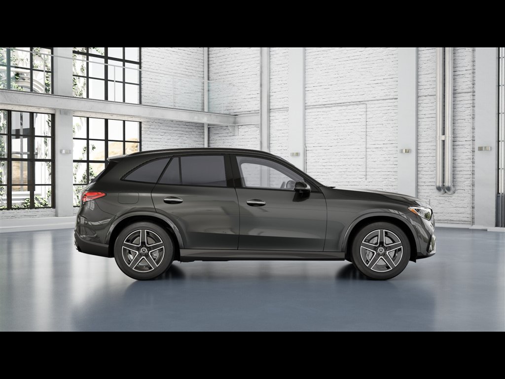 Used 2026 Mercedes-Benz GLC 300 4MATIC image 11