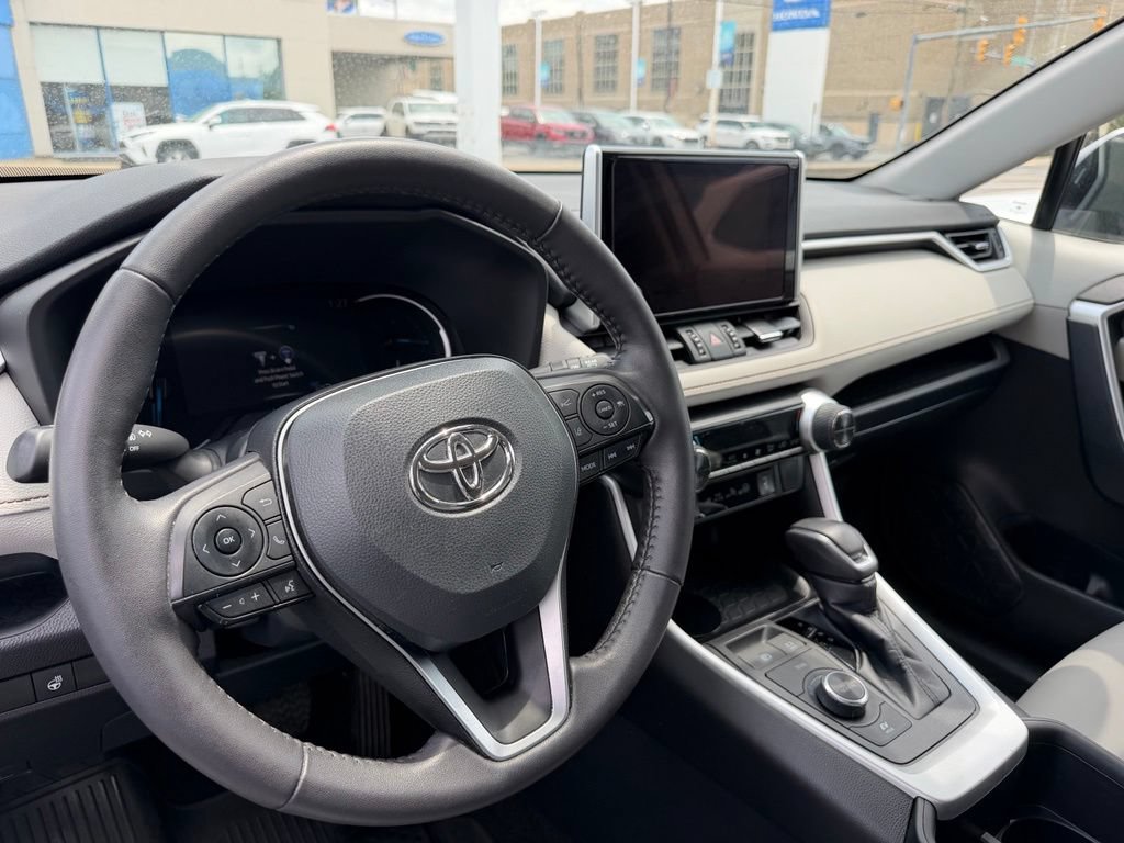 Used 2024 Toyota RAV4 XLE Premium w/ Weather Package AWD/4WD image 8