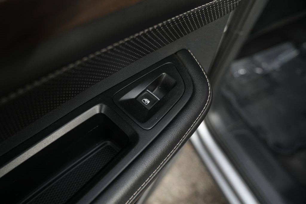 Used 2024 Volkswagen Atlas SE image 29