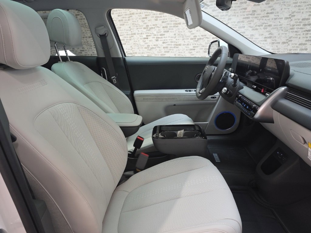 New 2026 Hyundai Ioniq 5 Limited image 9