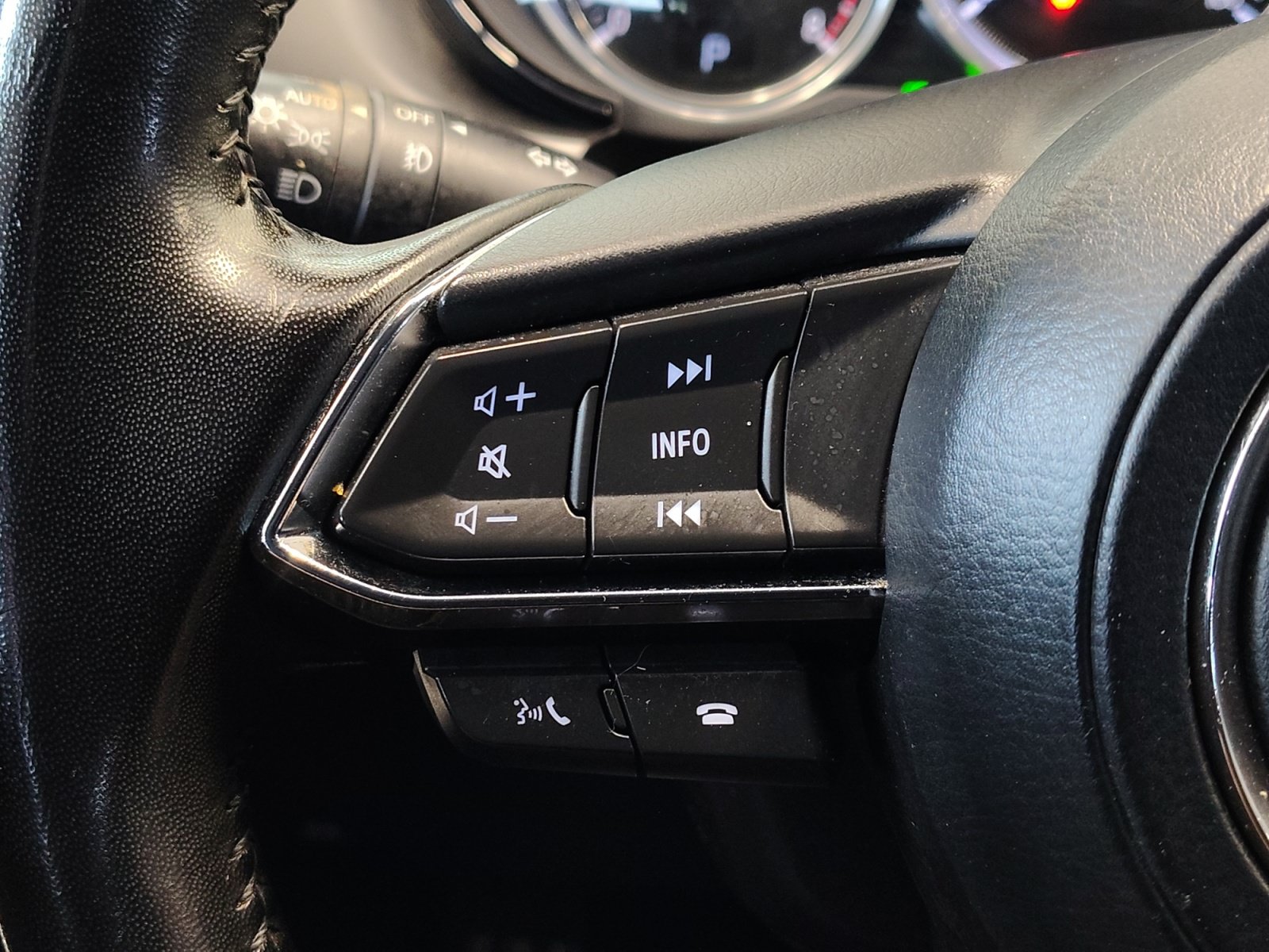 Used 2022 MAZDA CX-9 Touring Plus AWD/4WD image 17