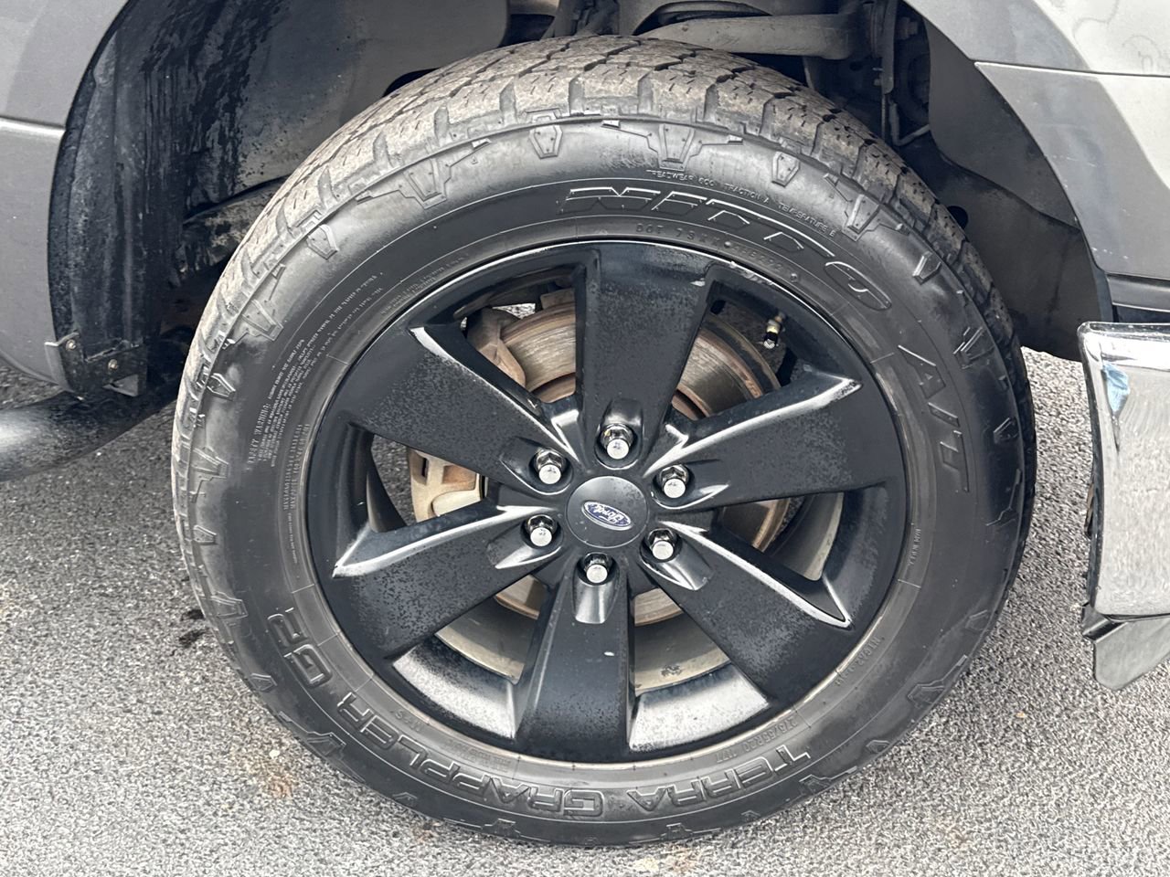 Used 2015 Ford F150 XLT w/ Trailer Tow Package image 9