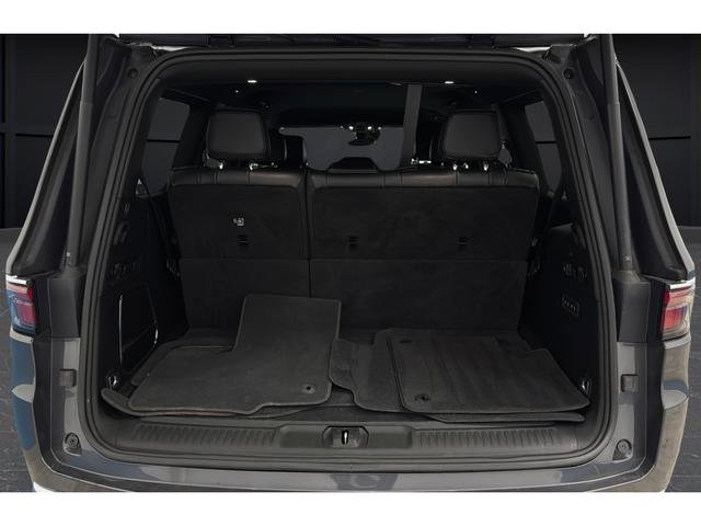 Used 2022 Jeep Wagoneer Series III AWD/4WD image 40