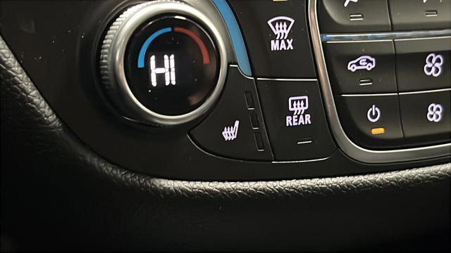 Used 2018 Chevrolet Equinox LT image 35