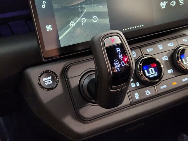 New 2026 Land Rover Defender 110 OCTA AWD/4WD image 19