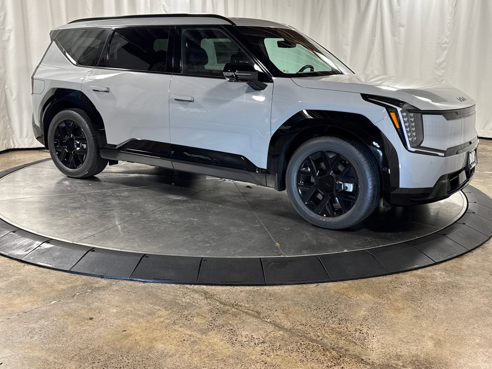 New 2026 Kia EV9 Land w/ Nightfall Edition Package AWD/4WD image 11