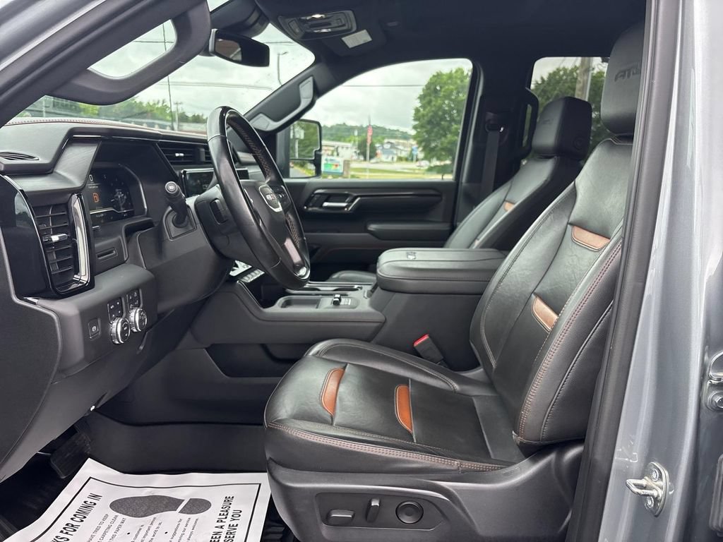 Used 2024 GMC Sierra 2500 AT4 w/ AT4 Preferred Package AWD/4WD image 27