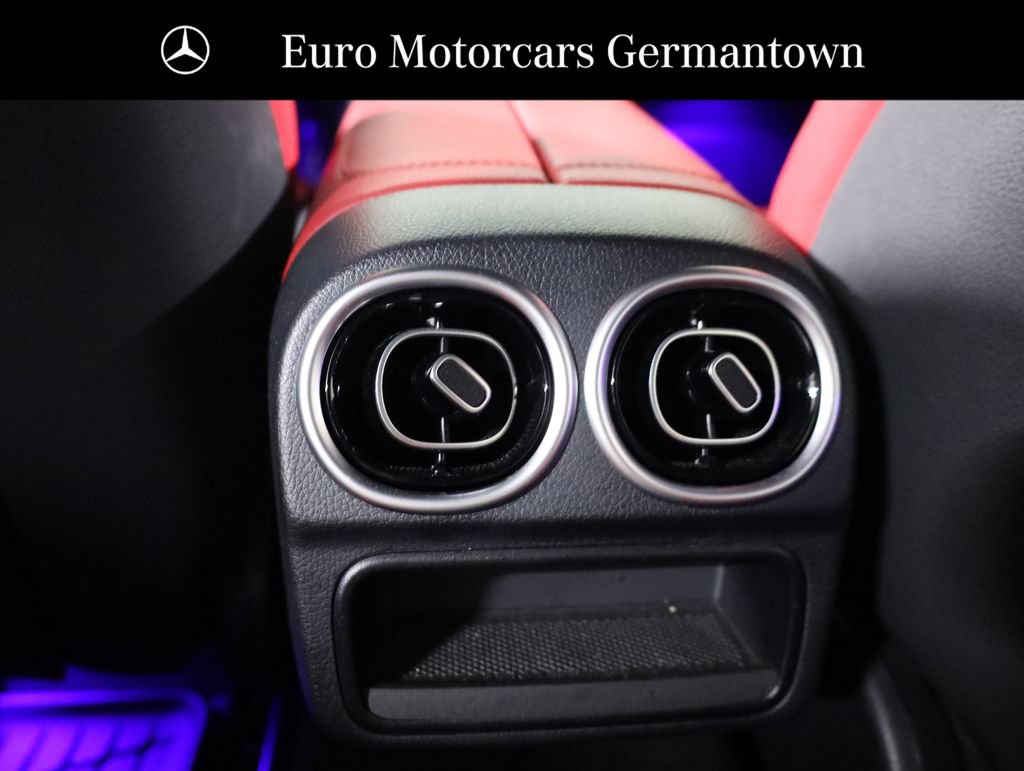 Used 2022 Mercedes-Benz C 300 4MATIC Sedan image 33