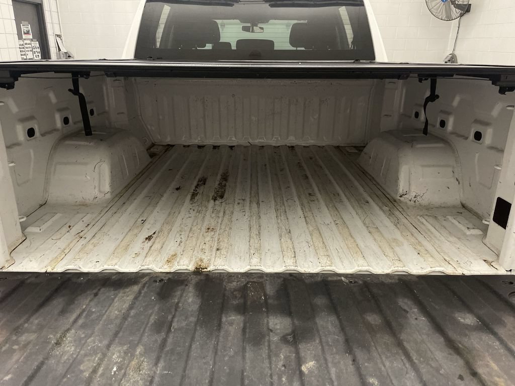 Used 2022 Chevrolet Silverado 1500 LT AWD/4WD image 19