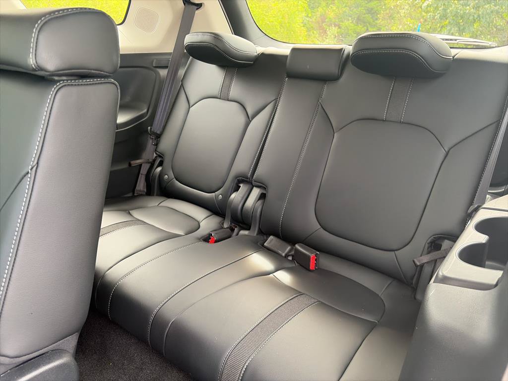Certified 2025 Honda Pilot Touring image 23
