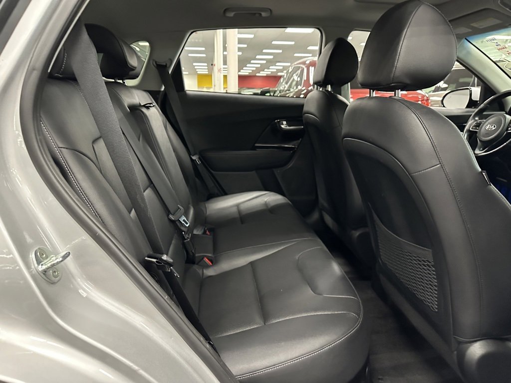 Used 2020 Kia Niro EX Premium image 30