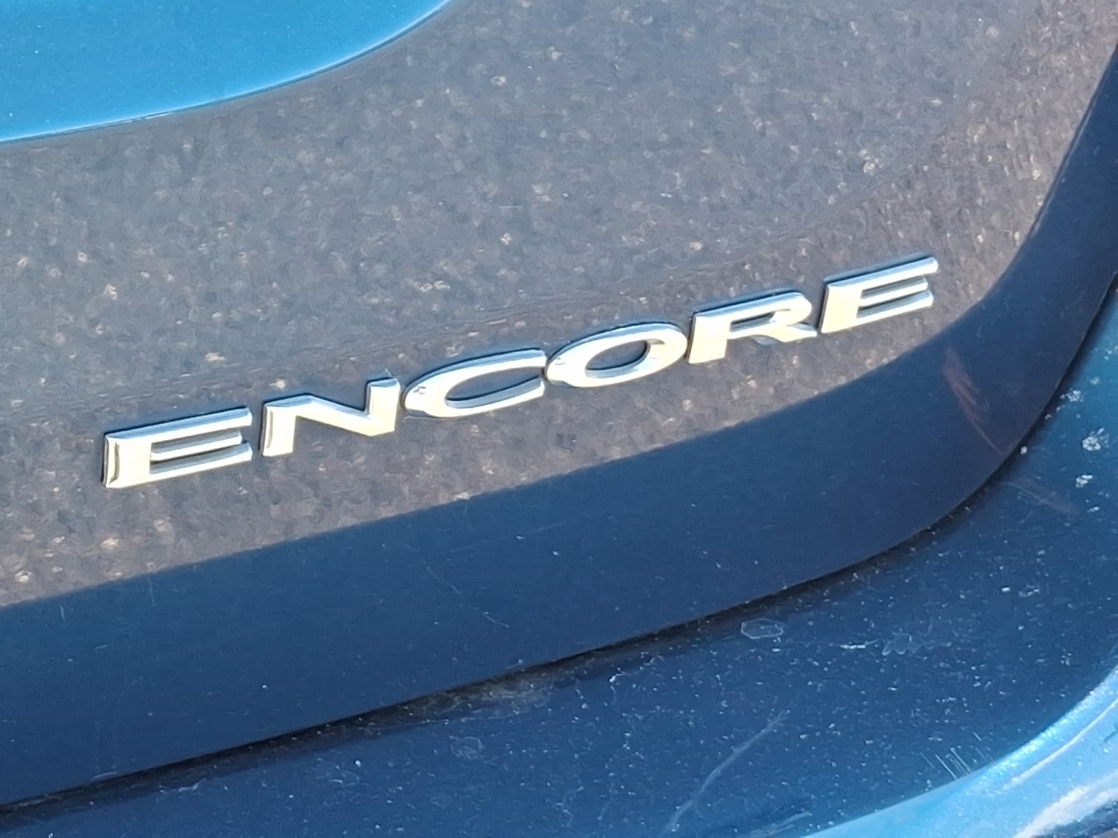 Used 2019 Buick Encore Sport Touring image 30