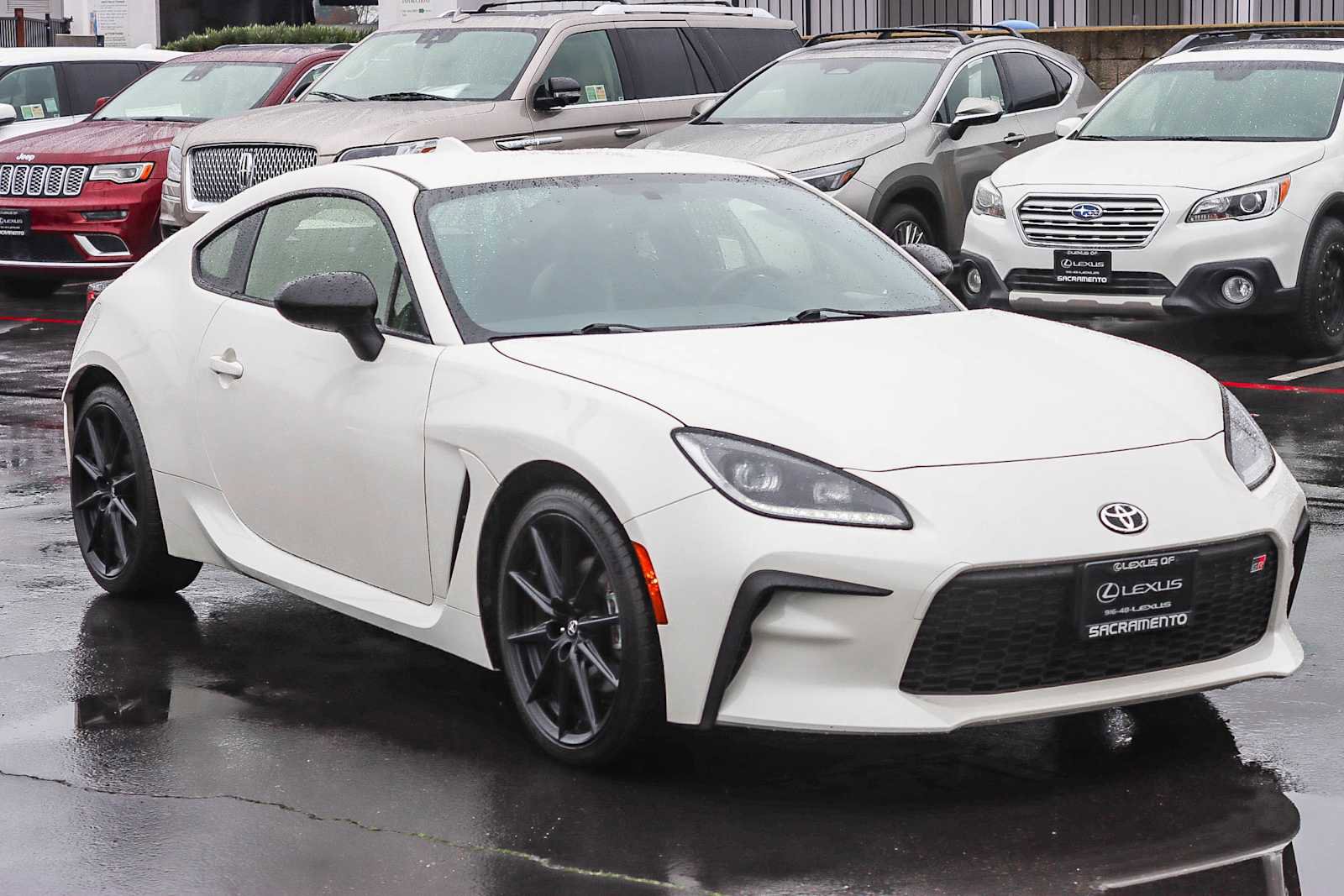 Used 2024 Toyota GR86 Premium image 5