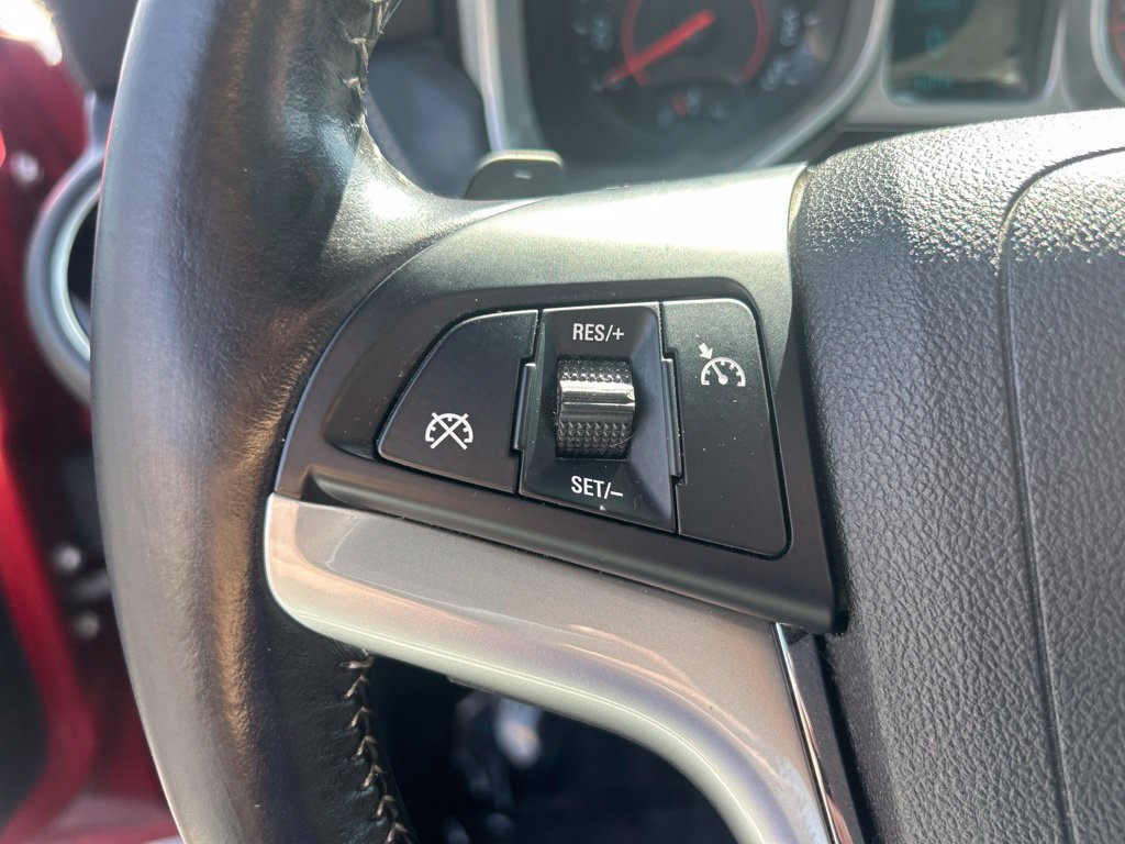Used 2015 Chevrolet Camaro LT RWD image 20