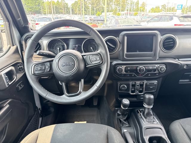 Used 2023 Jeep Wrangler Unlimited AWD/4WD image 21