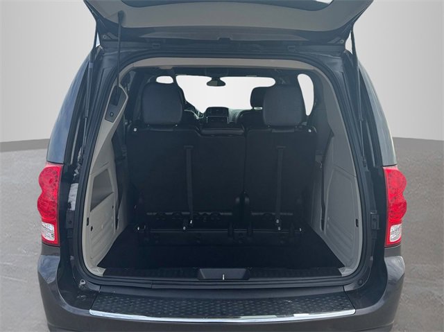 Used 2019 Dodge Grand Caravan SXT image 8