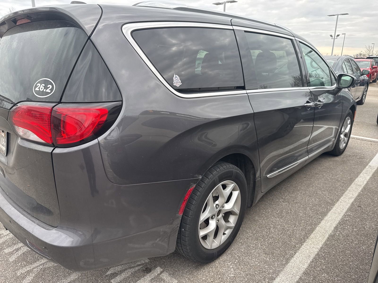Used 2017 Chrysler Pacifica Touring-L Plus image 4