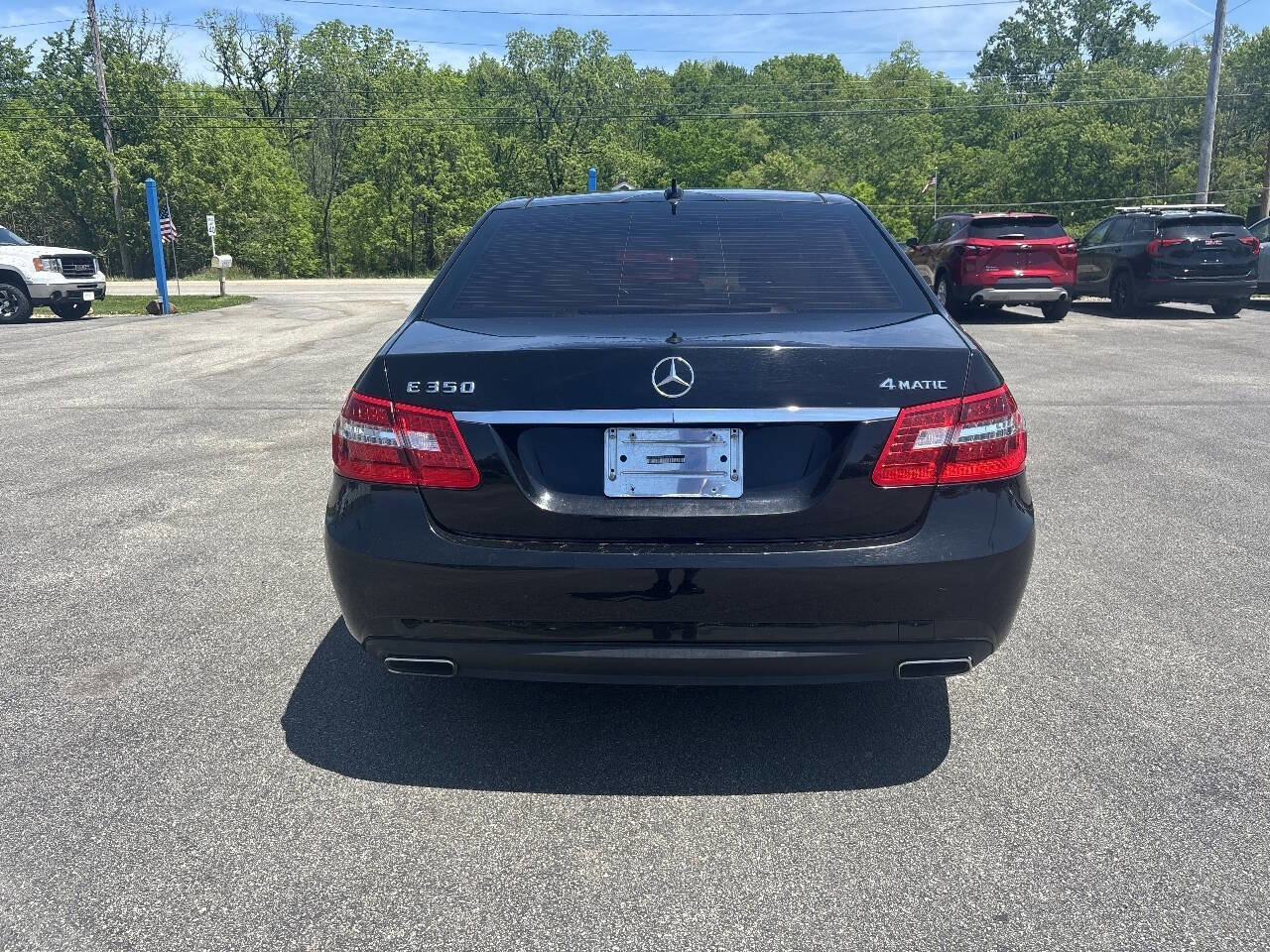 Used 2010 Mercedes-Benz E 350 4MATIC Sedan image 5