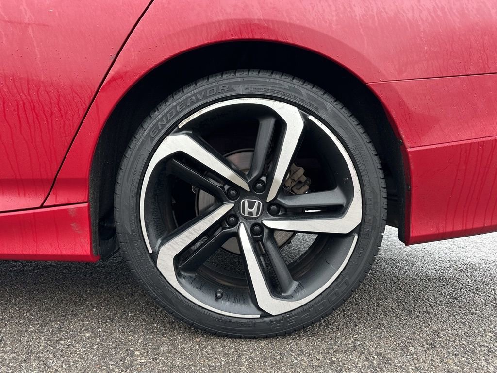 Used 2018 Honda Accord Sport image 5
