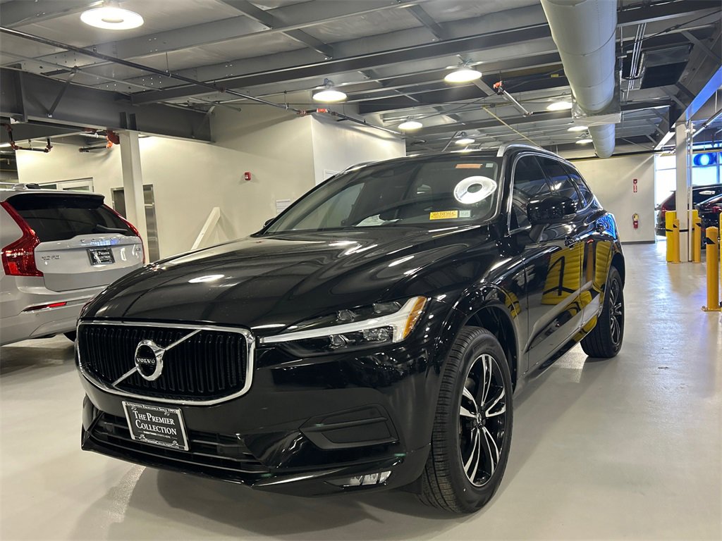 Certified 2021 Volvo XC60 T5 Momentum w/ Premium Package image 5