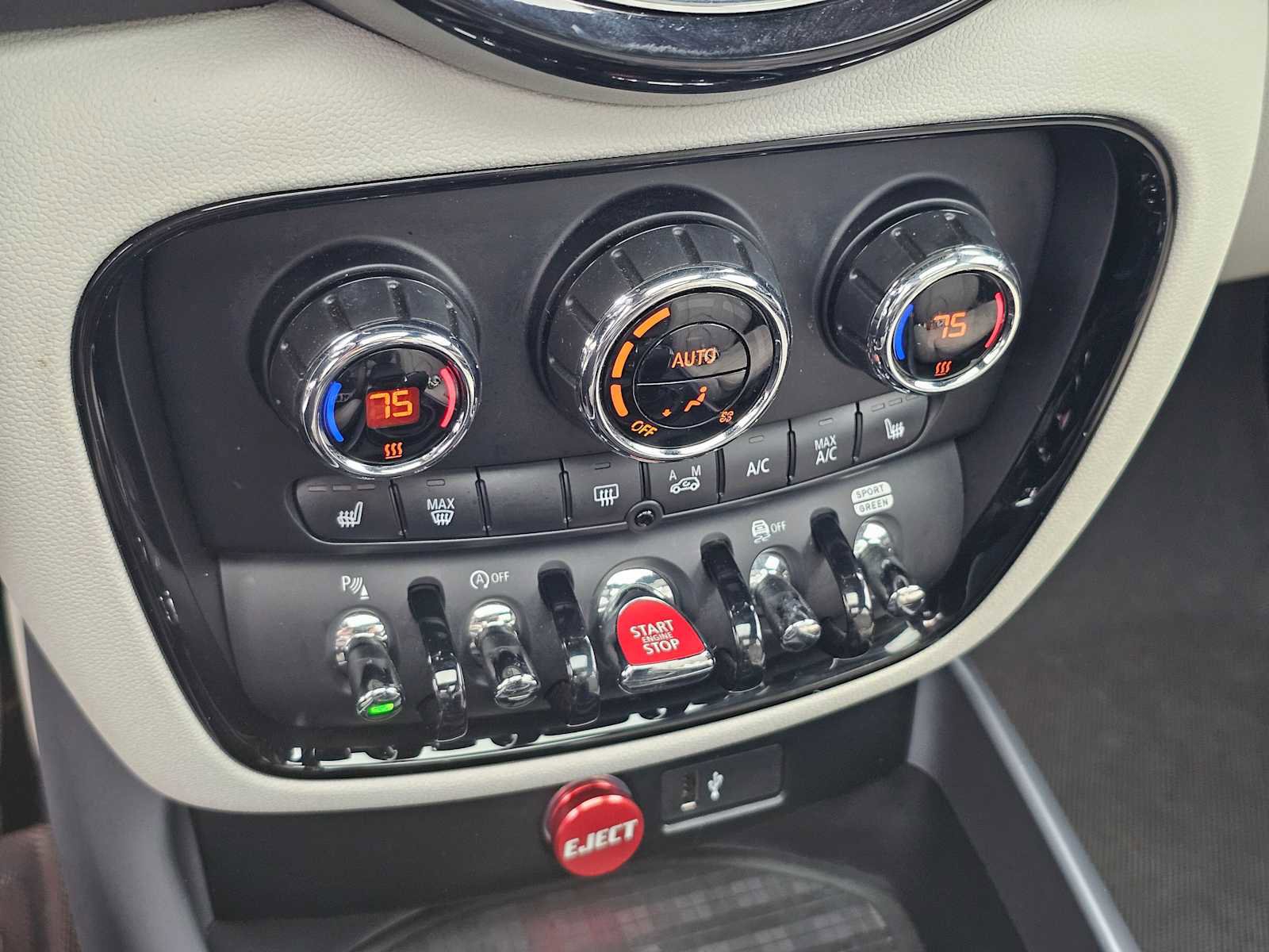 Used 2022 MINI Cooper Clubman John Cooper Works image 33