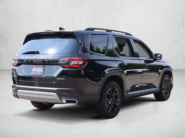 Used 2025 Honda Pilot Touring image 5
