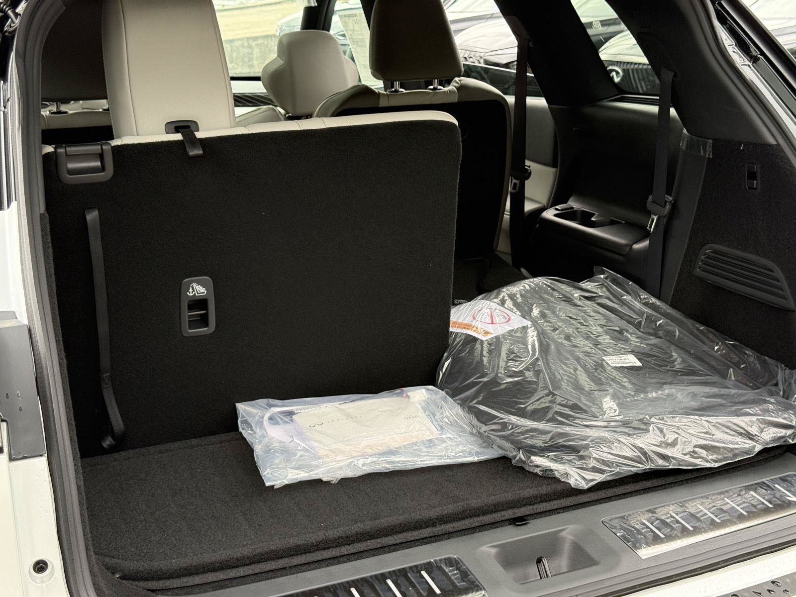 New 2027 INFINITI QX60 Autograph w/ Dark Cargo Package AWD/4WD image 32
