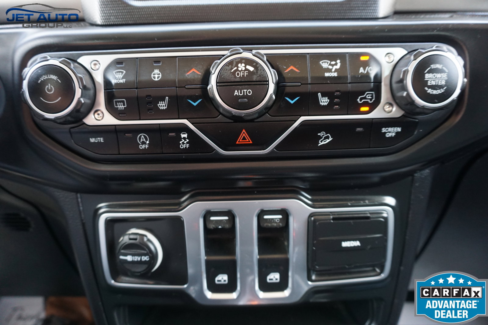 Used 2018 Jeep Wrangler Sport AWD/4WD image 30