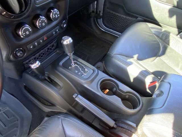 Used 2017 Jeep Wrangler Unlimited Sahara image 19