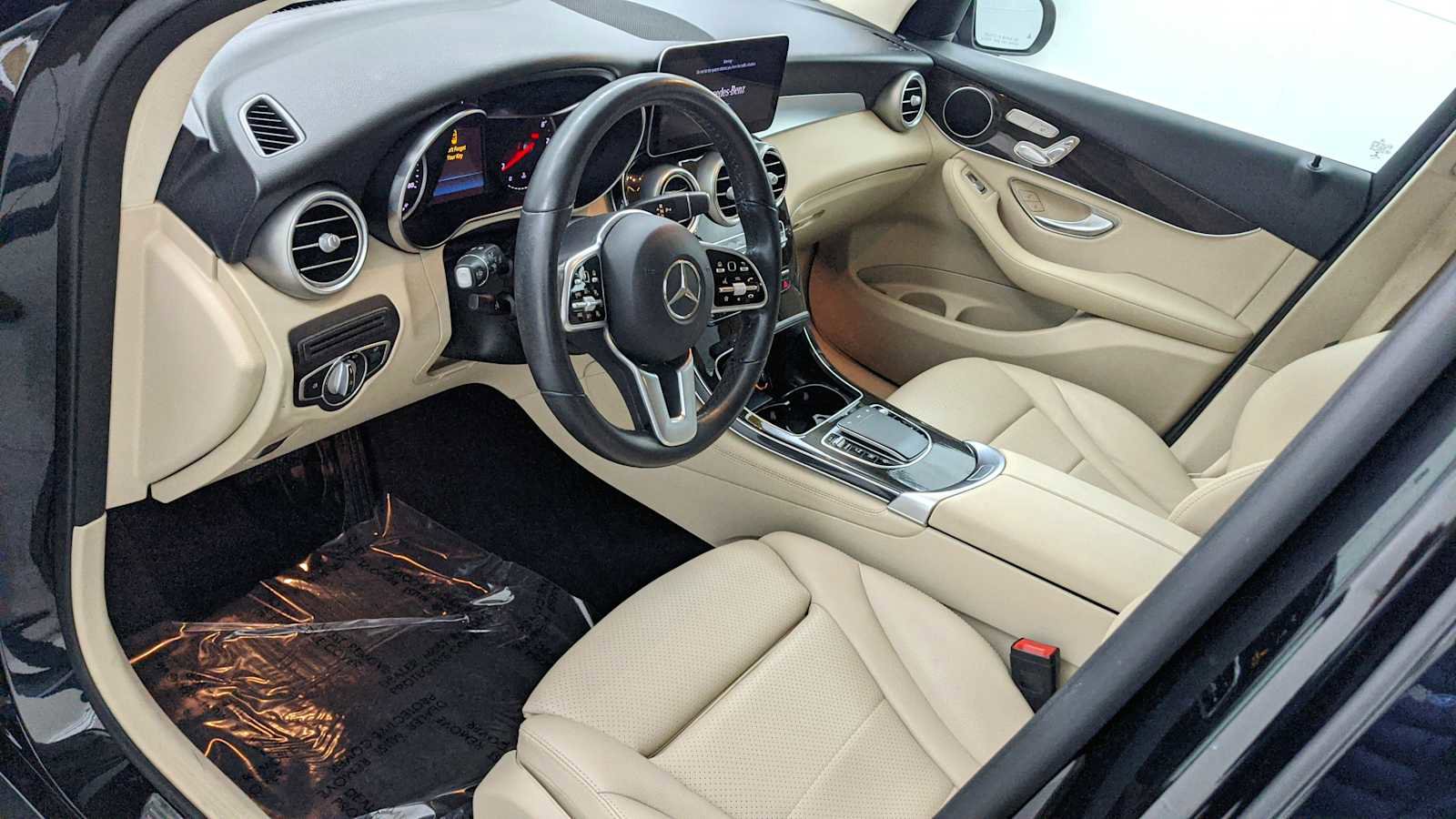 Used 2020 Mercedes-Benz GLC 300 image 13