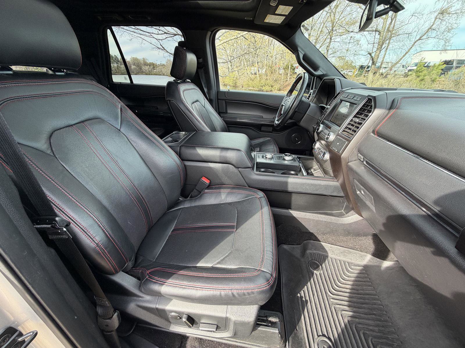 Used 2019 Ford Expedition Limited w/ Equipment Group 303A image 13