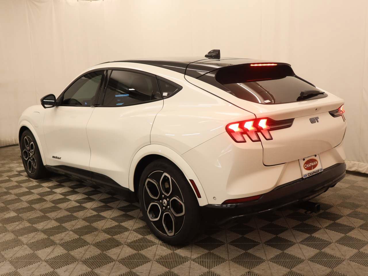 Used 2023 Ford Mustang Mach-E GT image 3