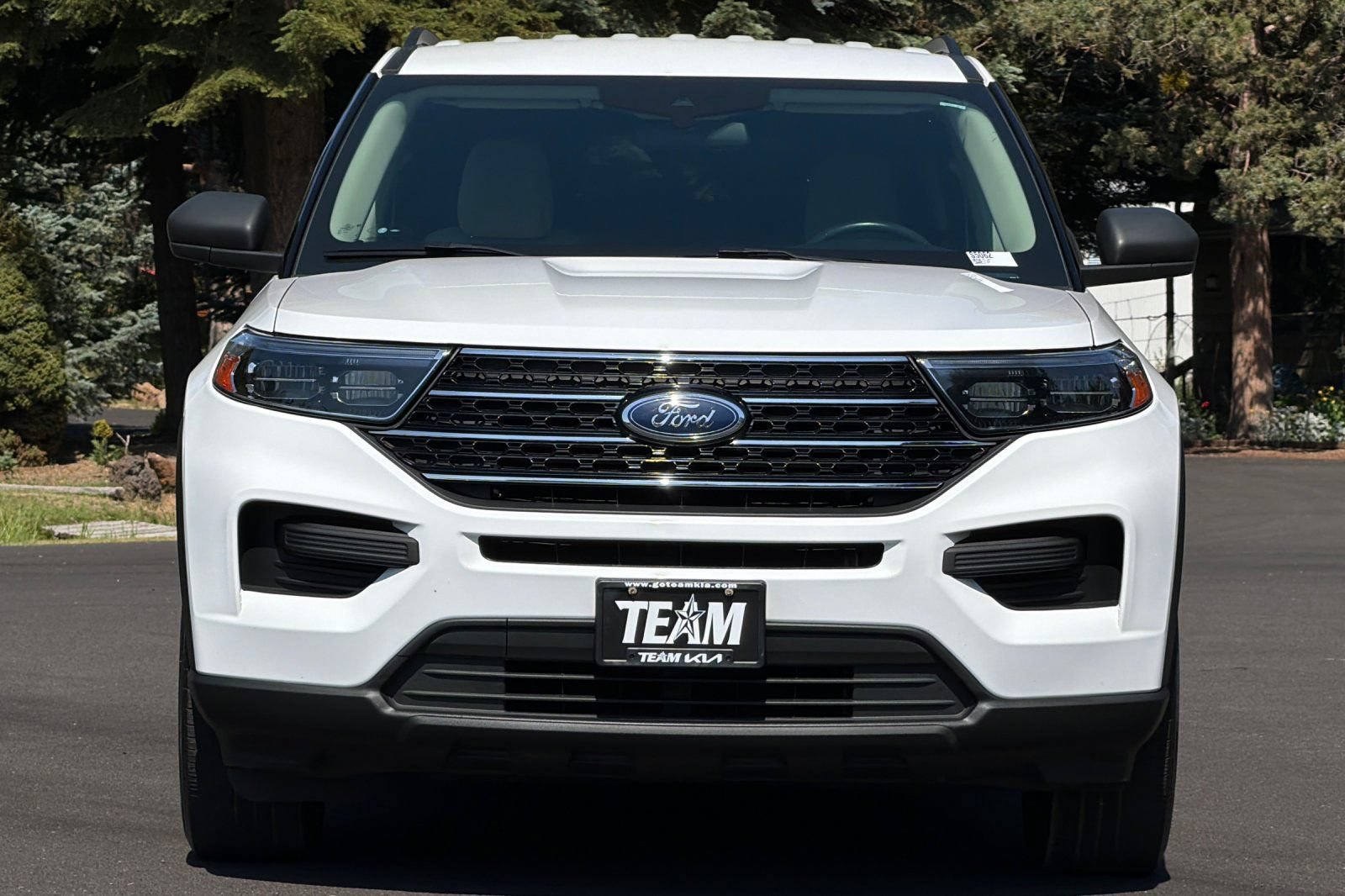 Used 2021 Ford Explorer XLT AWD/4WD image 9