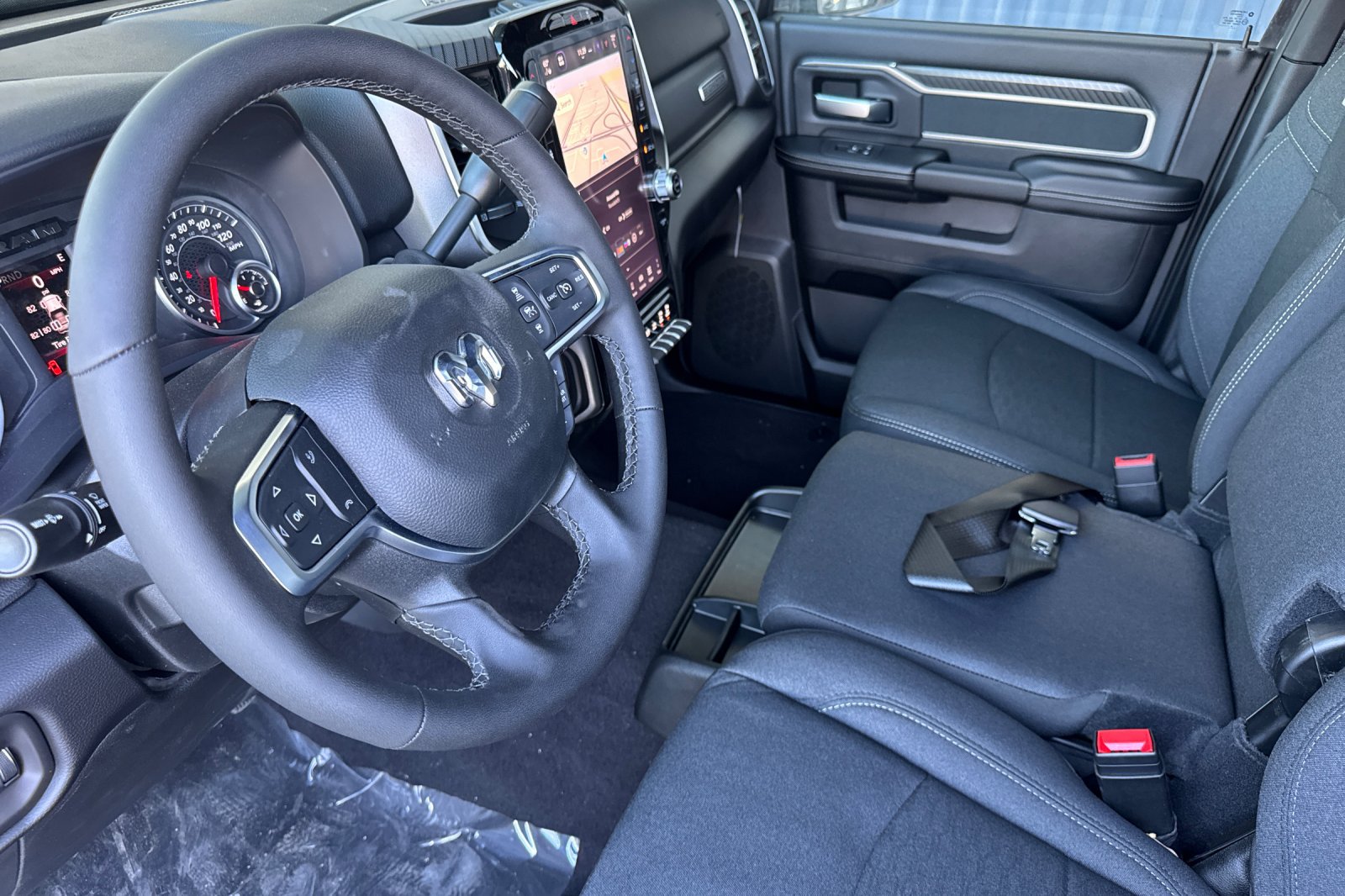 New 2027 RAM 3500 Big Horn AWD/4WD image 9