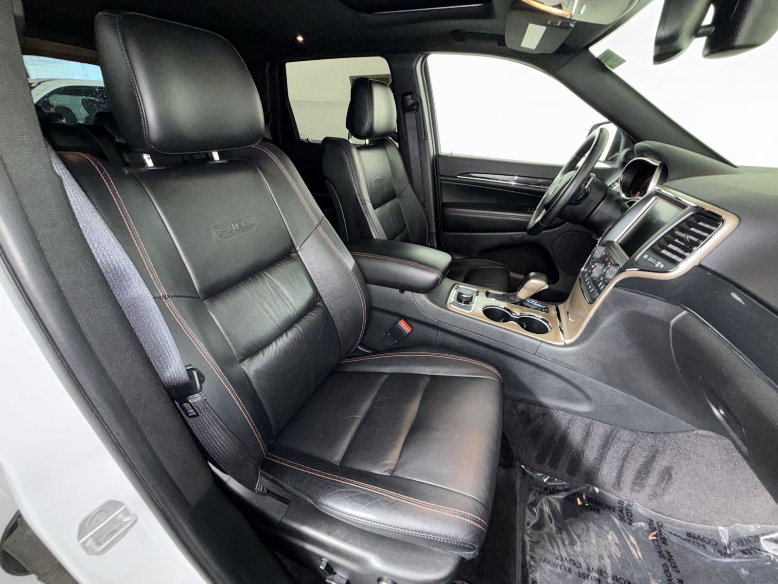 Used 2016 Jeep Grand Cherokee Limited 75th Anniversary AWD/4WD image 27