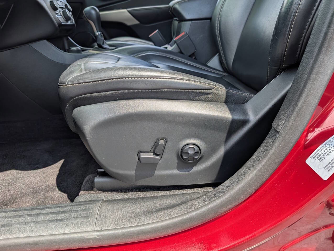 Used 2017 Jeep Cherokee Limited image 13