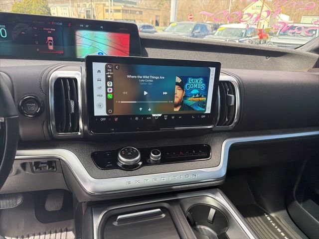 Used 2025 Ford Expedition Tremor image 19