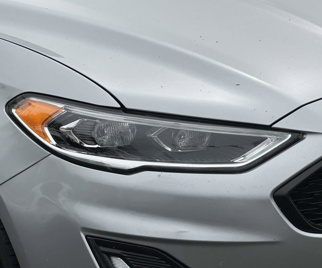 Used 2020 Ford Fusion Titanium FWD image 8