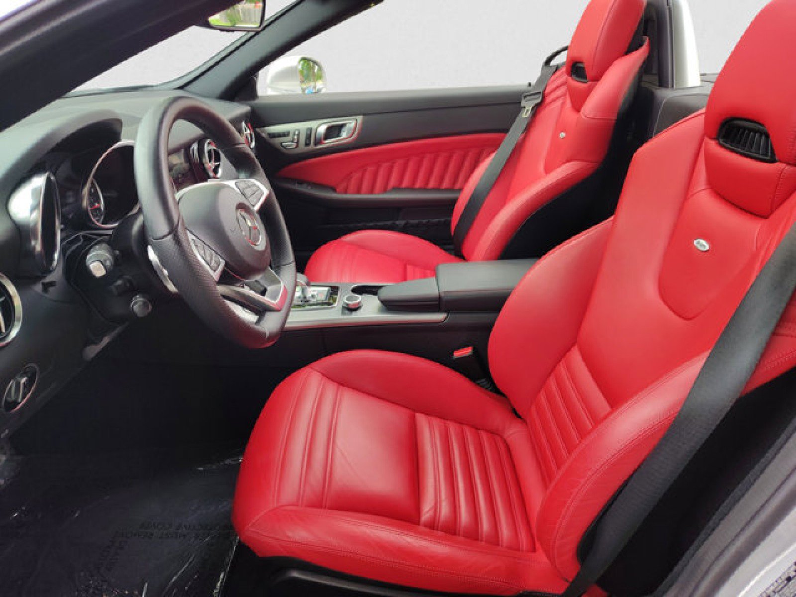 Used 2019 Mercedes-Benz SLC 300 image 11