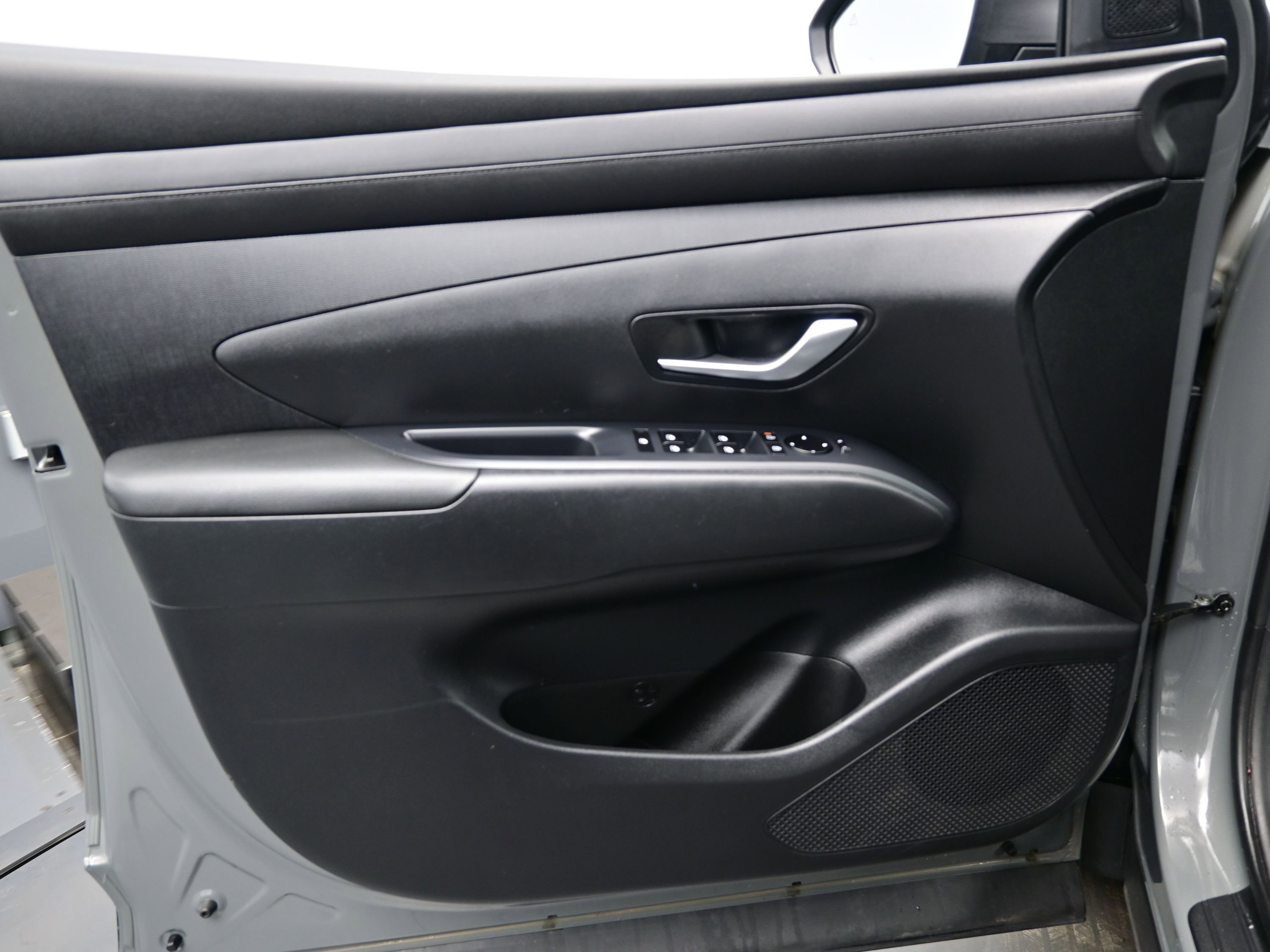 Certified 2025 Hyundai Tucson SEL image 9