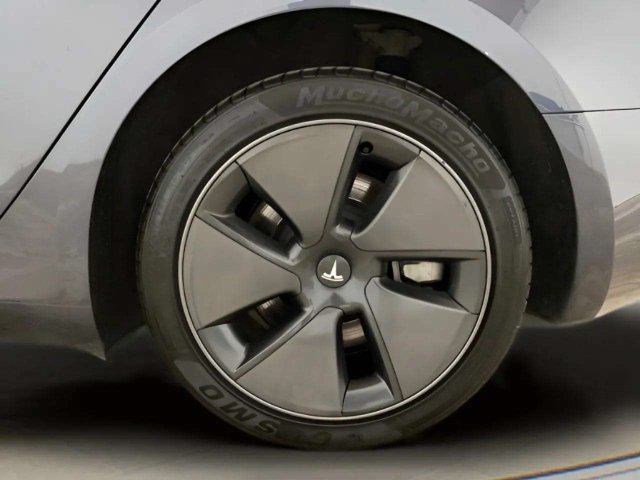Used 2023 Tesla Model 3 Standard Range RWD image 94