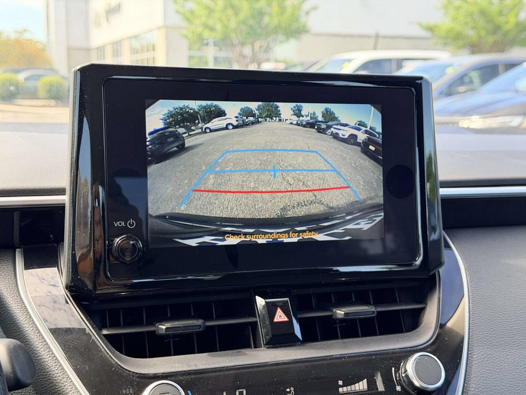 Used 2024 Toyota Corolla LE FWD image 18